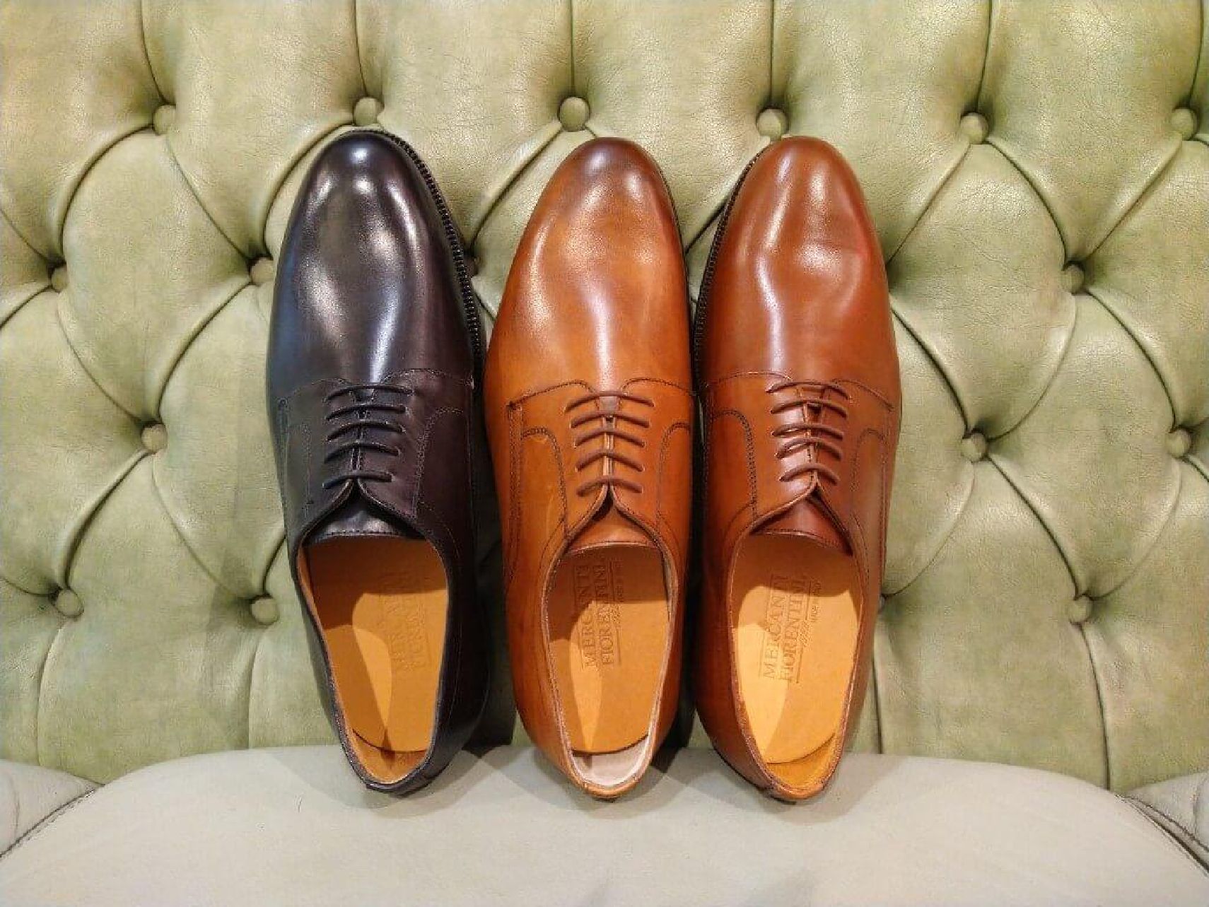 Scarpe eleganti lisce