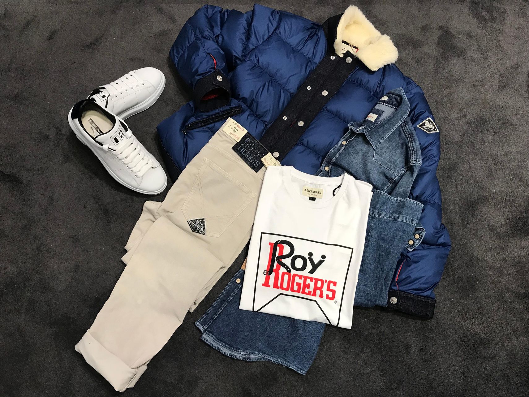 Abbigliamento Roy Roger's e sneakers D'acquasparta