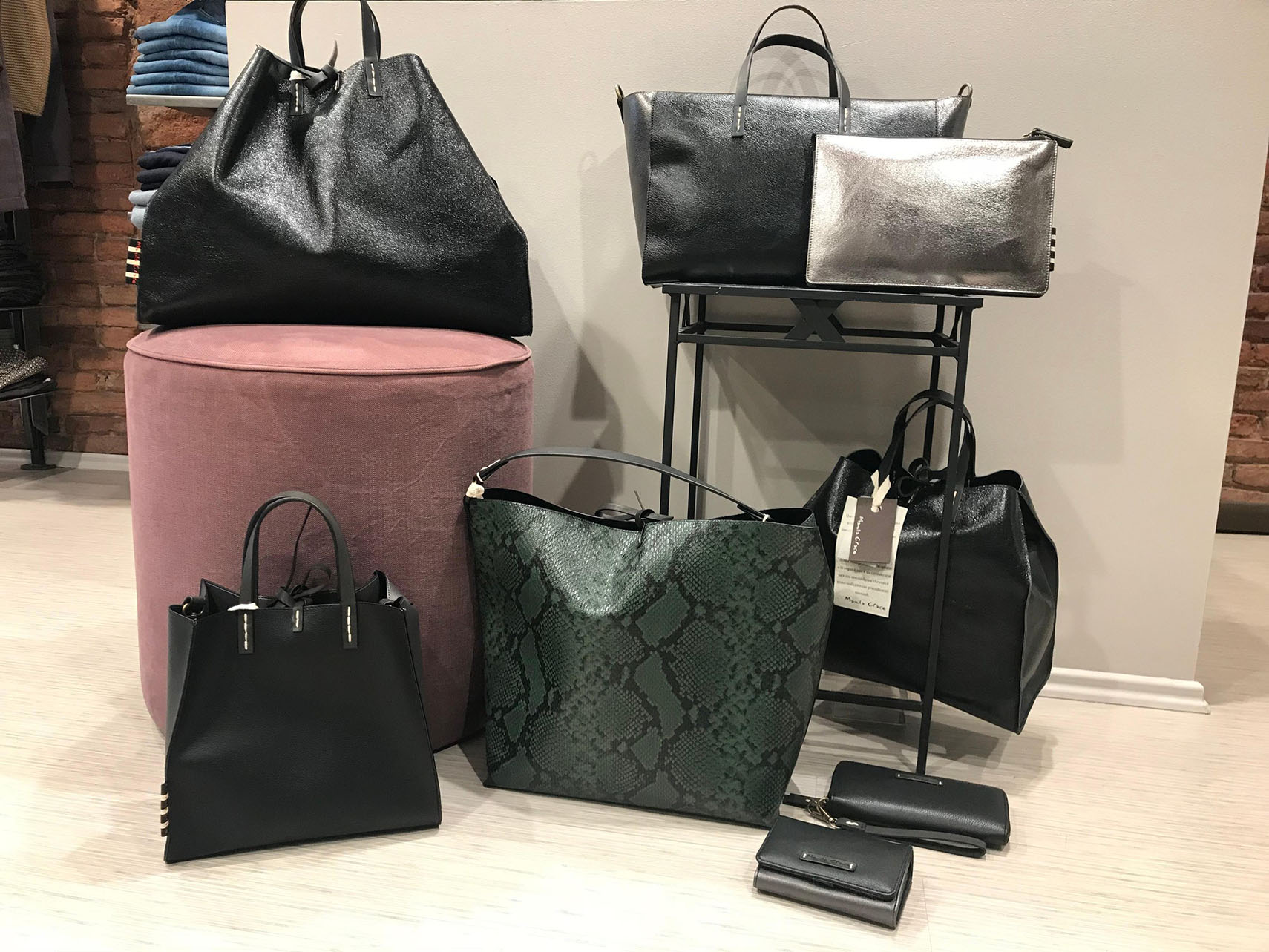 BLACK WEEK BAGS -BLACK